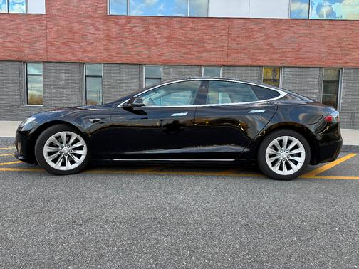 Black 2016 Tesla Model S 75D