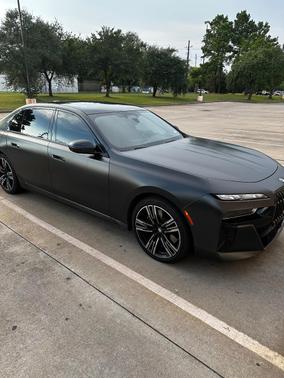 Gray 2023 BMW 760 i xDrive