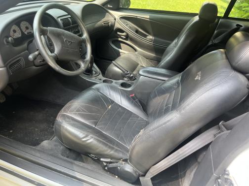 2001 Ford Mustang GT