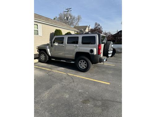 2006 Hummer H3 Base