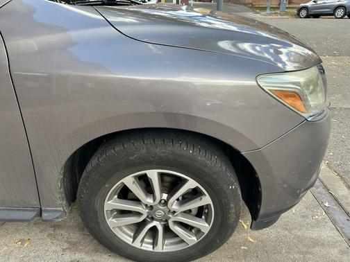 2014 Nissan Pathfinder S