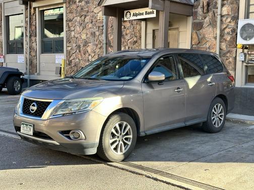 2014 Nissan Pathfinder S