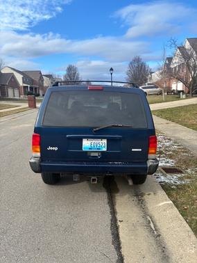 2000 Jeep Cherokee Sport 4WD