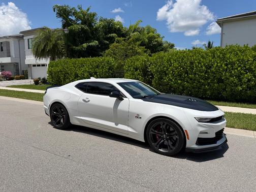 White 2023 Chevrolet Camaro 1SS