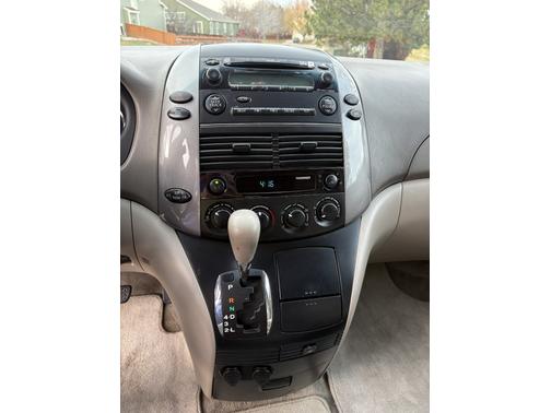 2010 Toyota Sienna LE