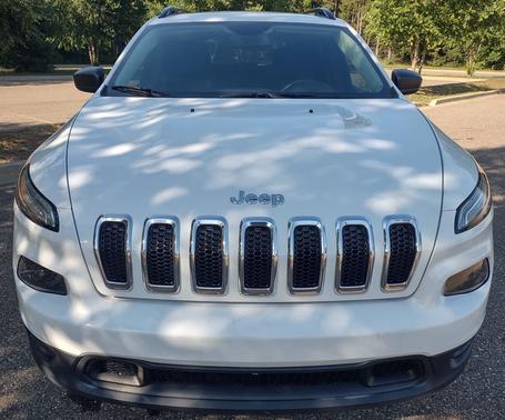 2017 Jeep Cherokee Sport