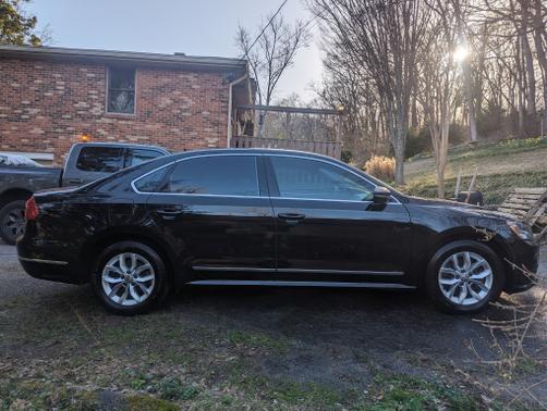 2016 Volkswagen Passat 1.8T S