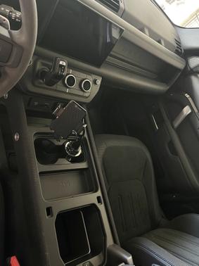 2023 Land Rover Defender Carpathian Edition