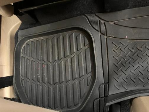 Black 2011 Toyota Highlander SE