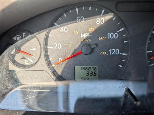 White 2005 Nissan Sentra 1.8 S
