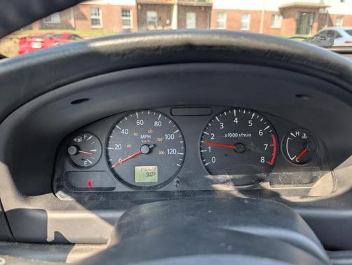 White 2005 Nissan Sentra 1.8 S