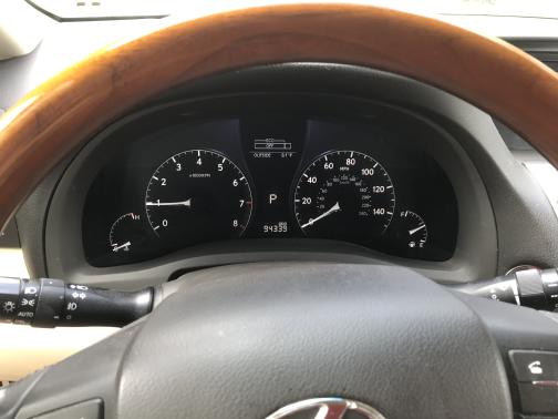 Photo 3 of 6 of 2010 Lexus RX 350 Base