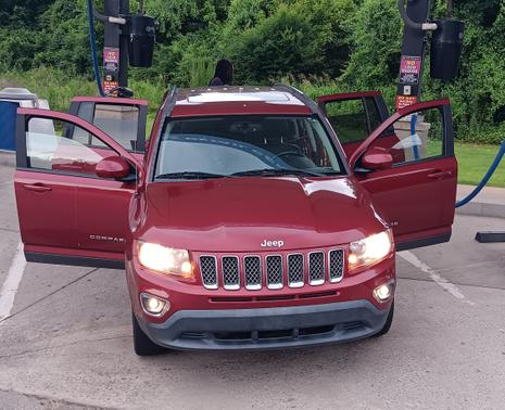 Red 2016 Jeep Compass Latitude