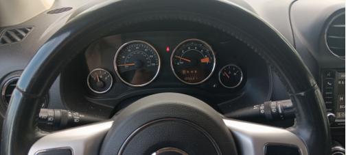 Red 2016 Jeep Compass Latitude