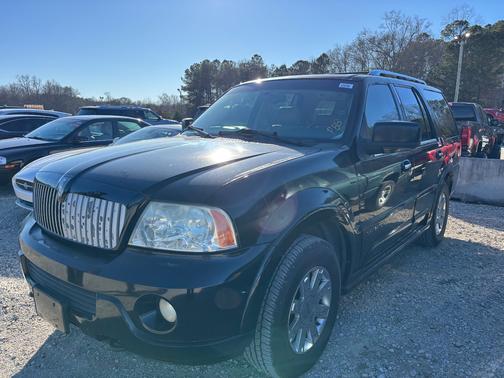 Black 2004 Lincoln Navigator Base
