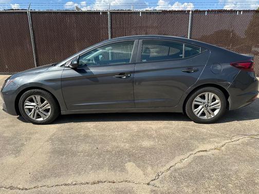 Silver 2020 Hyundai ELANTRA SEL