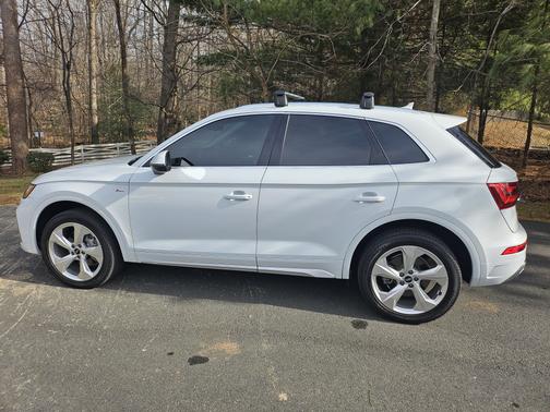 White 2022 Audi Q5 45 S line Premium Plus