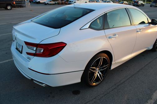 2022 Honda Accord Touring 2.0T