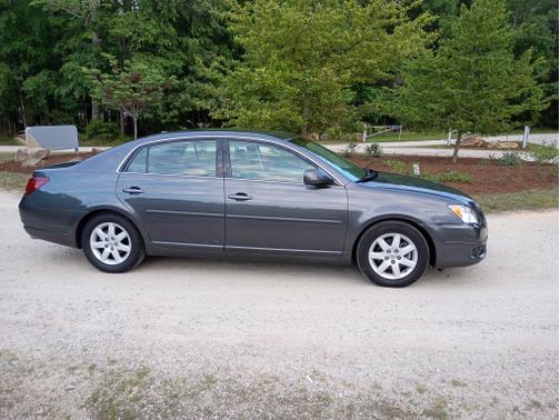 2010 Toyota Avalon XL
