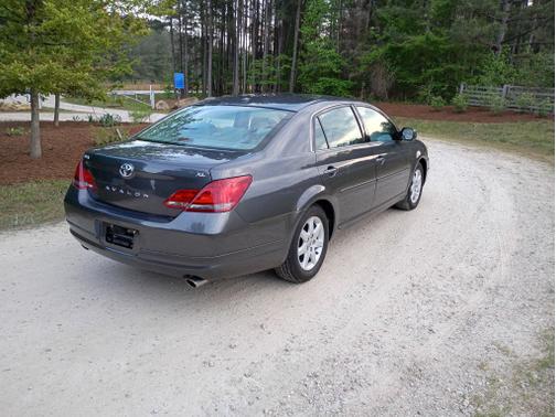 2010 Toyota Avalon XL