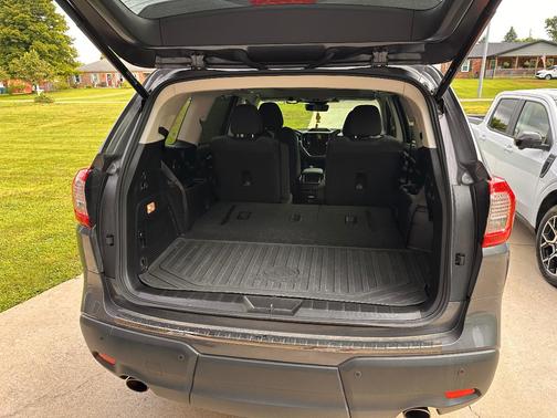 Gray 2024 Subaru Ascent Onyx Edition Limited 7-Passenger