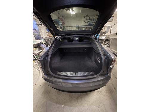 2023 Tesla Model S Base