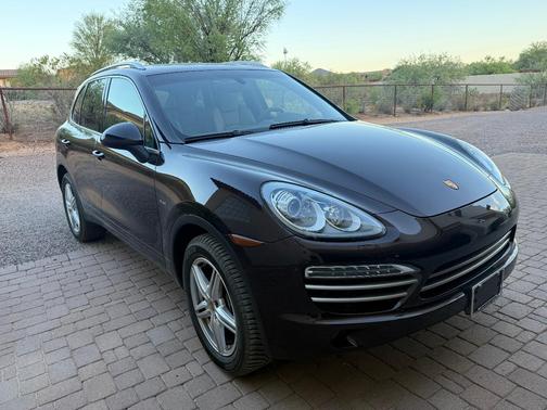 Brown 2014 Porsche Cayenne Cayenne Diesel