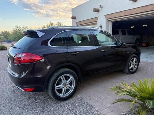Brown 2014 Porsche Cayenne Cayenne Diesel
