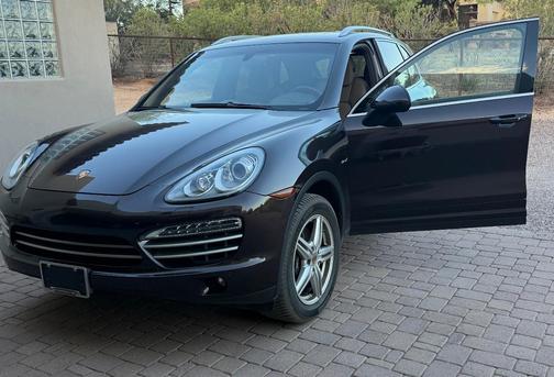Brown 2014 Porsche Cayenne Cayenne Diesel