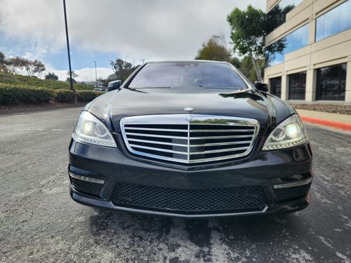 2011 Mercedes-Benz S-Class S 63 AMG