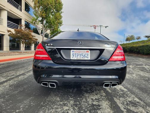 2011 Mercedes-Benz S-Class S 63 AMG