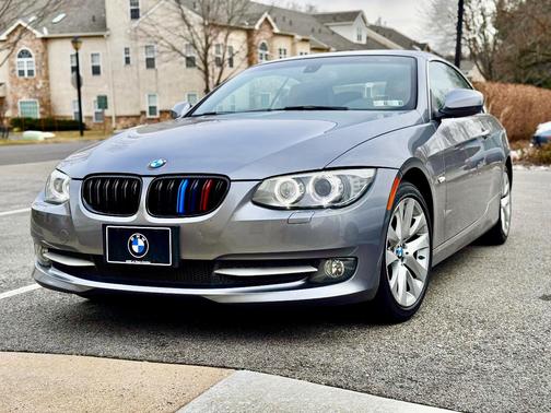 Gray 2011 BMW 328 i