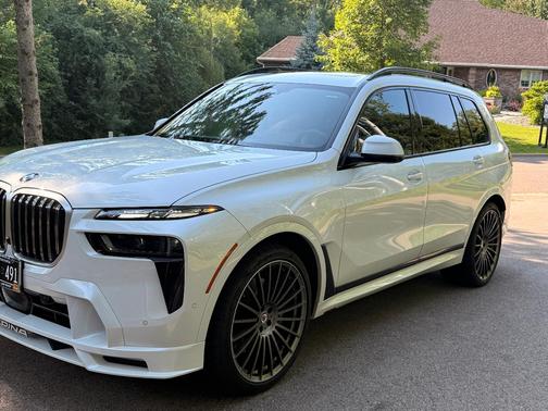 White 2025 BMW ALPINA XB7 Base