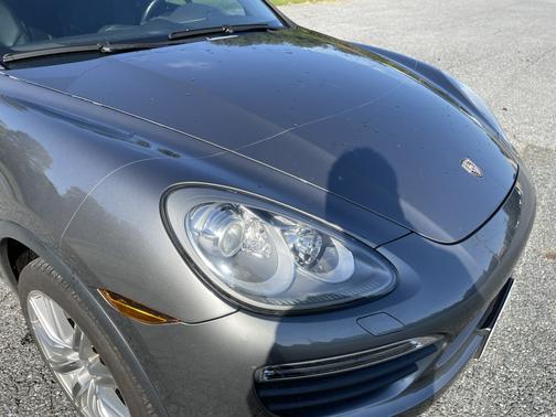 Gray 2014 Porsche Cayenne Cayenne S