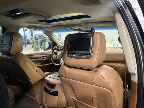Gray 2016 Cadillac Escalade ESV Platinum
