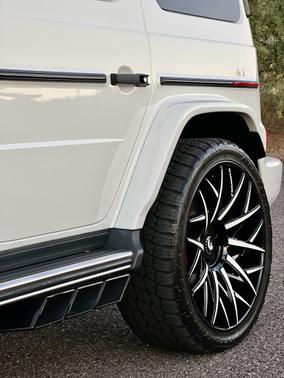 Photo 3 of 6 of 2021 Mercedes-Benz AMG G 63 Base