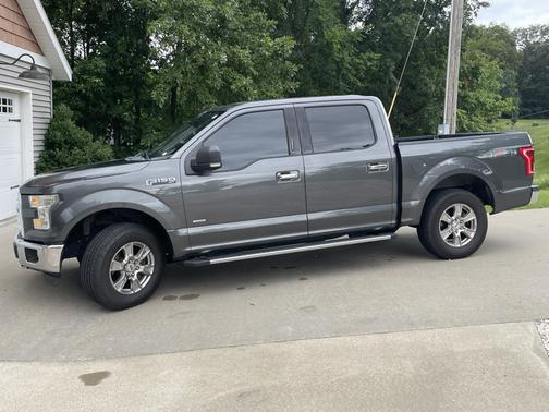 Gray 2015 Ford F-150 XLT