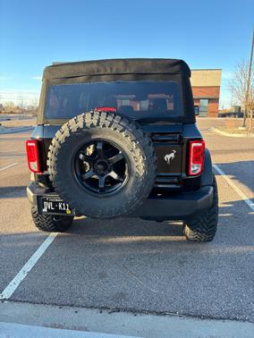 Black 2022 Ford Bronco Base