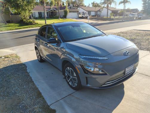 2023 Hyundai KONA EV SE