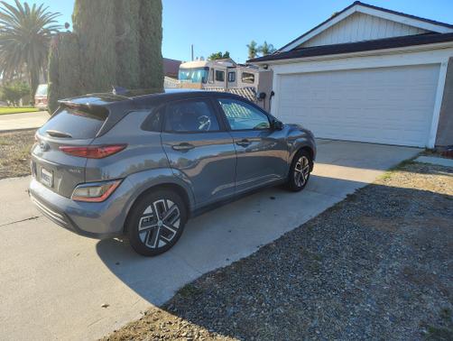 2023 Hyundai KONA EV SE