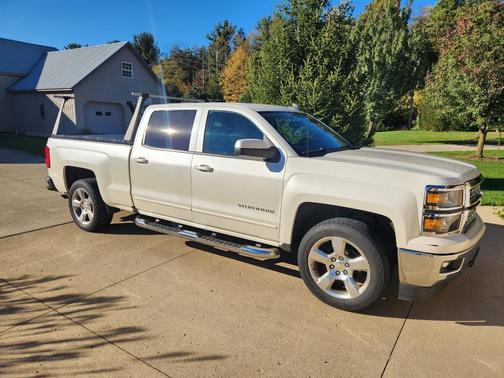 White 2015 Chevrolet Silverado 1500 1LT