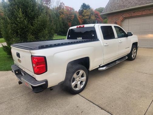 White 2015 Chevrolet Silverado 1500 1LT