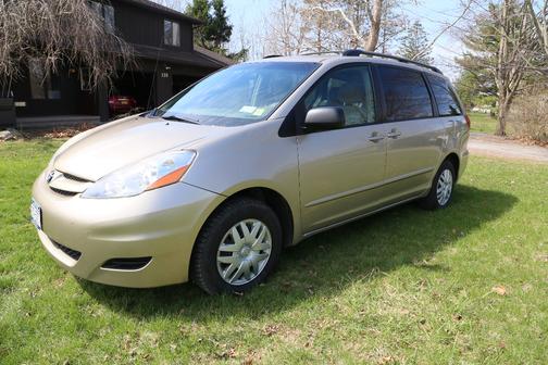 2006 Toyota Sienna LE