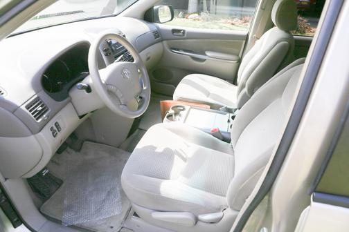 2006 Toyota Sienna LE