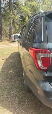 Black 2016 Ford Explorer XLT