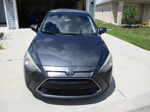 2017 Toyota Yaris iA Base