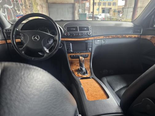Black 2006 Mercedes-Benz E-Class E 350 4MATIC