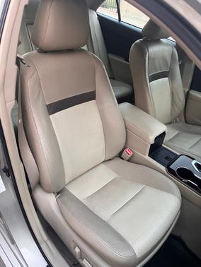 Gold 2013 Toyota Camry XLE