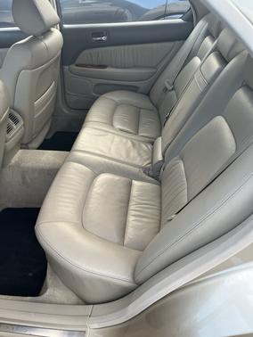 1999 Lexus LS 400 Base