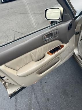 1999 Lexus LS 400 Base